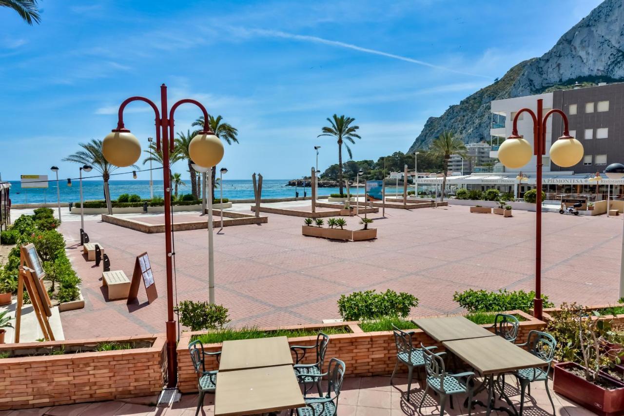 Apartamentos Zafiro Calpe Exteriör bild
